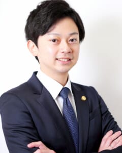 弁護士清水祐太郎